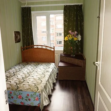 Yulia Apartment *