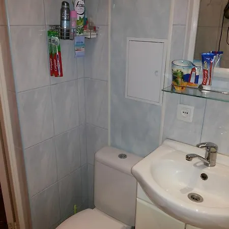 Yulia 아파트 나르바